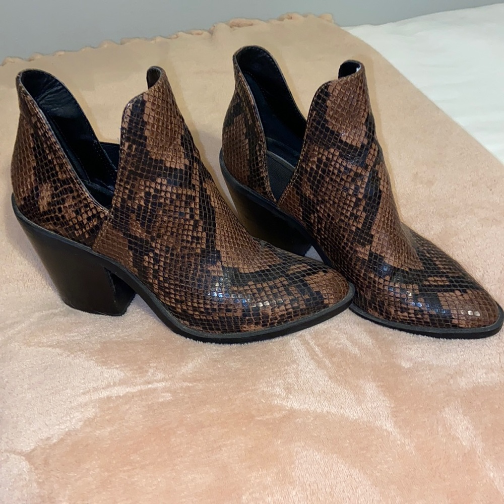 COPY - Steve Madden booties